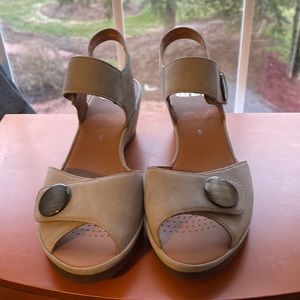 ara Moon Nubuck Carrie Sandals Women's Size 7.5